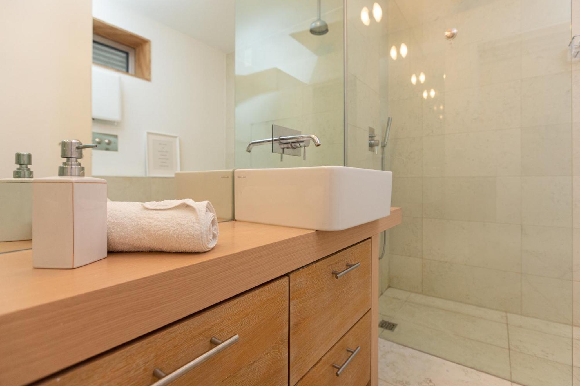 White And Brown Exclusive Loft With Terrace - Free Parking - M2 Station Daire Milano Dış mekan fotoğraf
