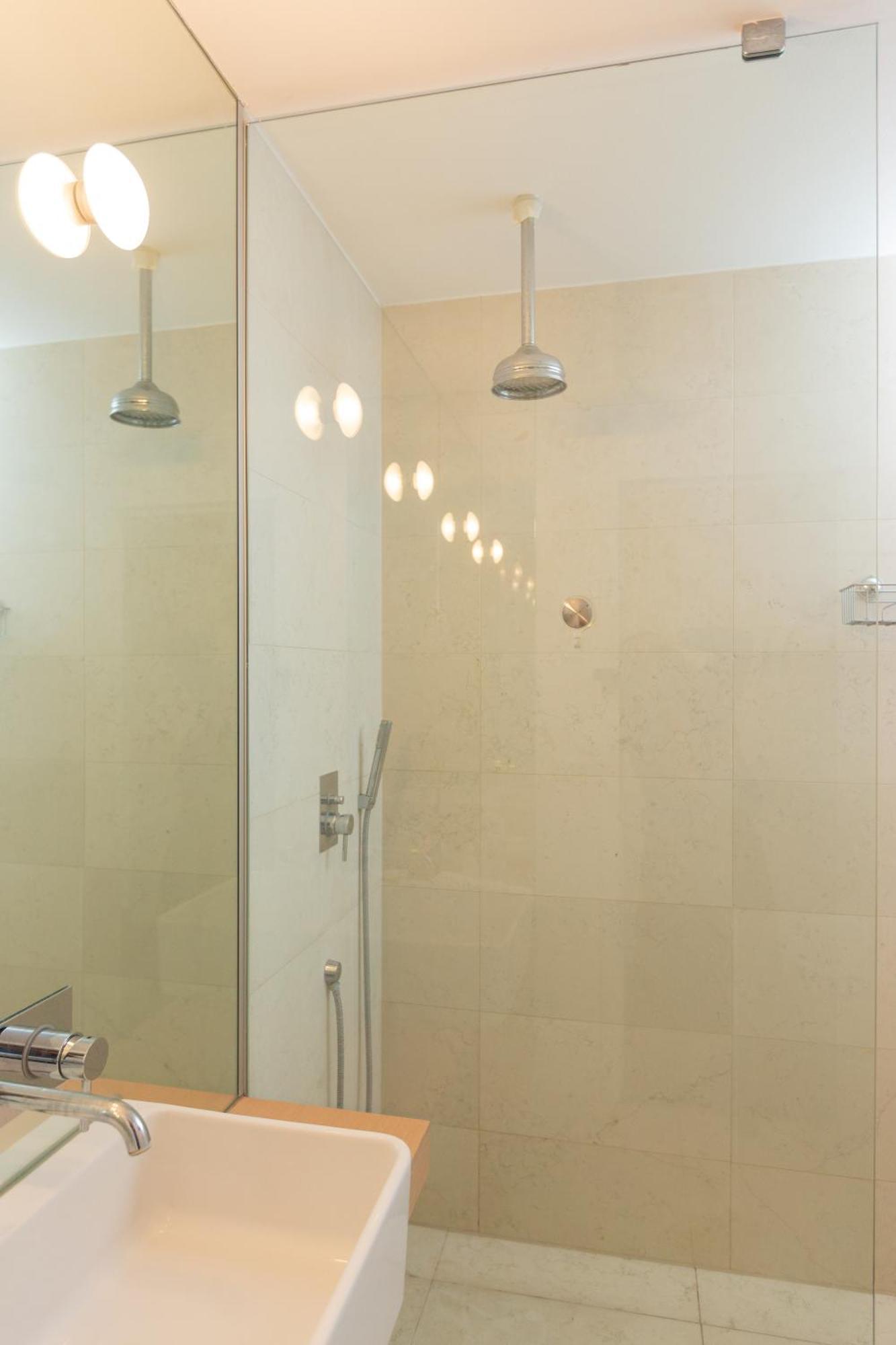 White And Brown Exclusive Loft With Terrace - Free Parking - M2 Station Daire Milano Dış mekan fotoğraf