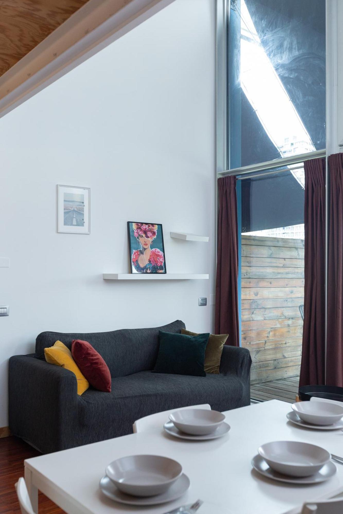 White And Brown Exclusive Loft With Terrace - Free Parking - M2 Station Daire Milano Dış mekan fotoğraf