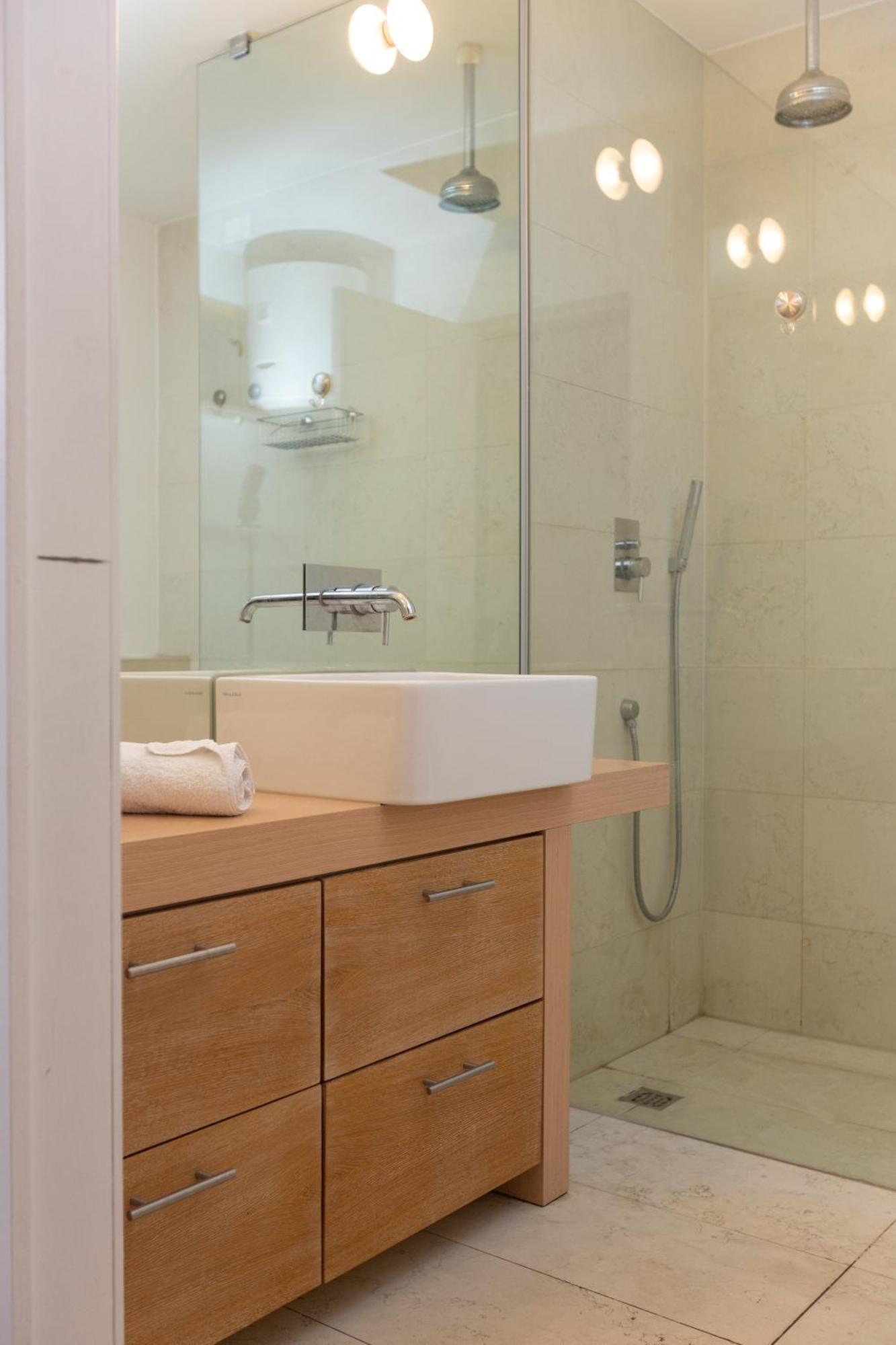 White And Brown Exclusive Loft With Terrace - Free Parking - M2 Station Daire Milano Dış mekan fotoğraf