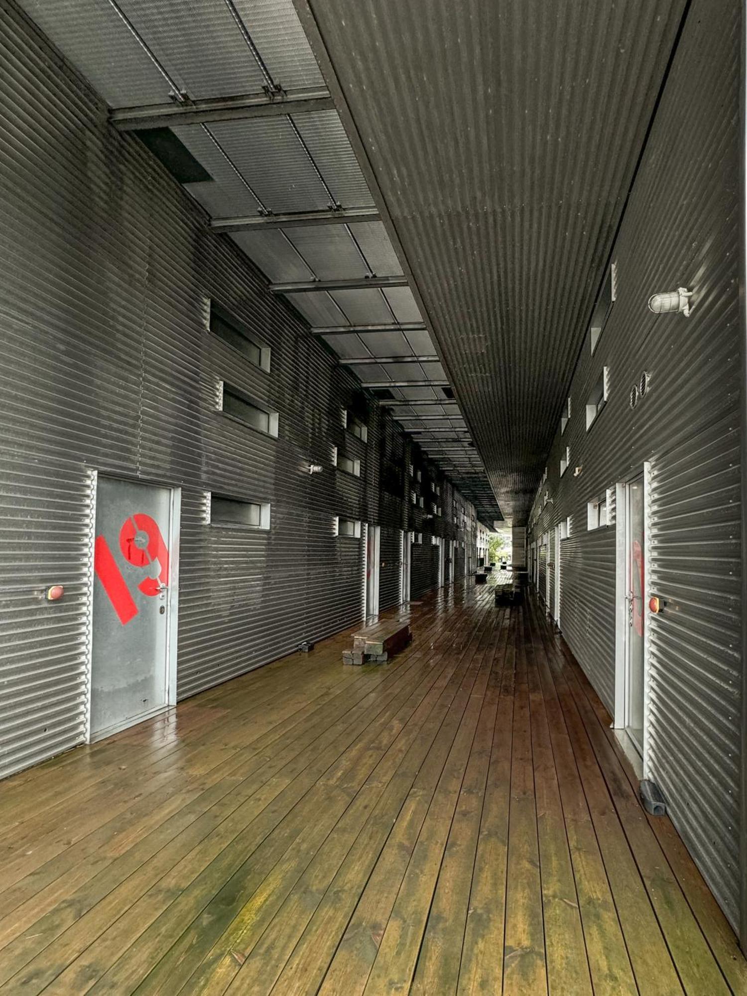 White And Brown Exclusive Loft With Terrace - Free Parking - M2 Station Daire Milano Dış mekan fotoğraf